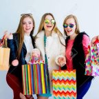 Girls Shopping Low Cost